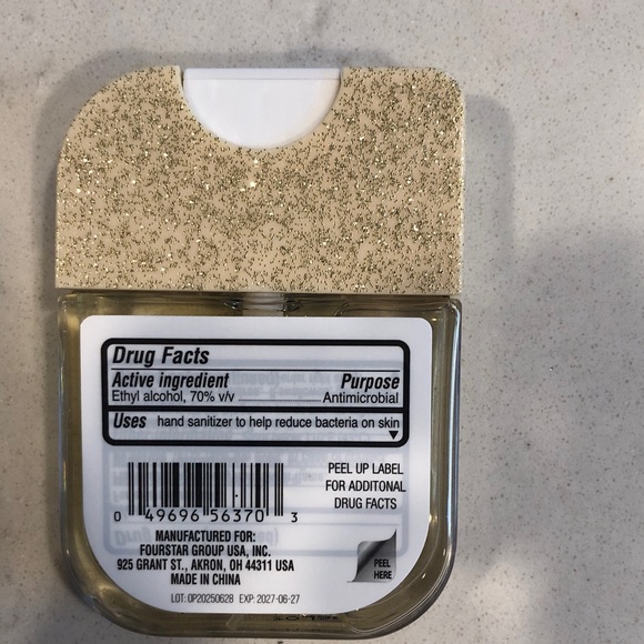 b.pure Gold Moisturizing Hand Sanitizer - Picture 3 of 3